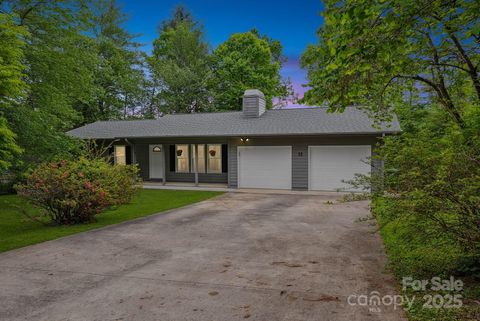 15 Maple Road Arden NC 28704