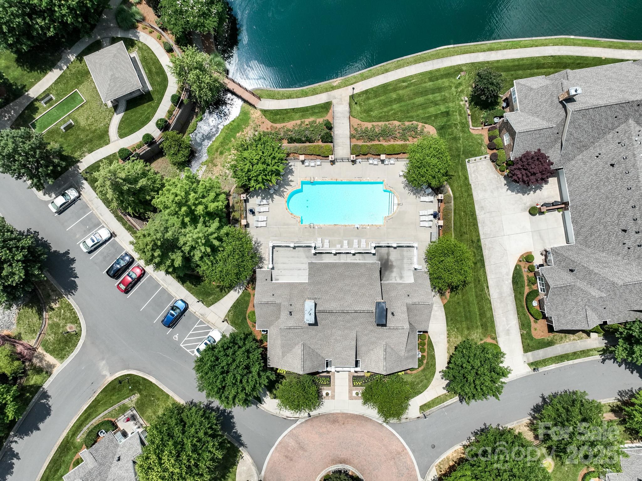 Bella Sera Villas - Residential