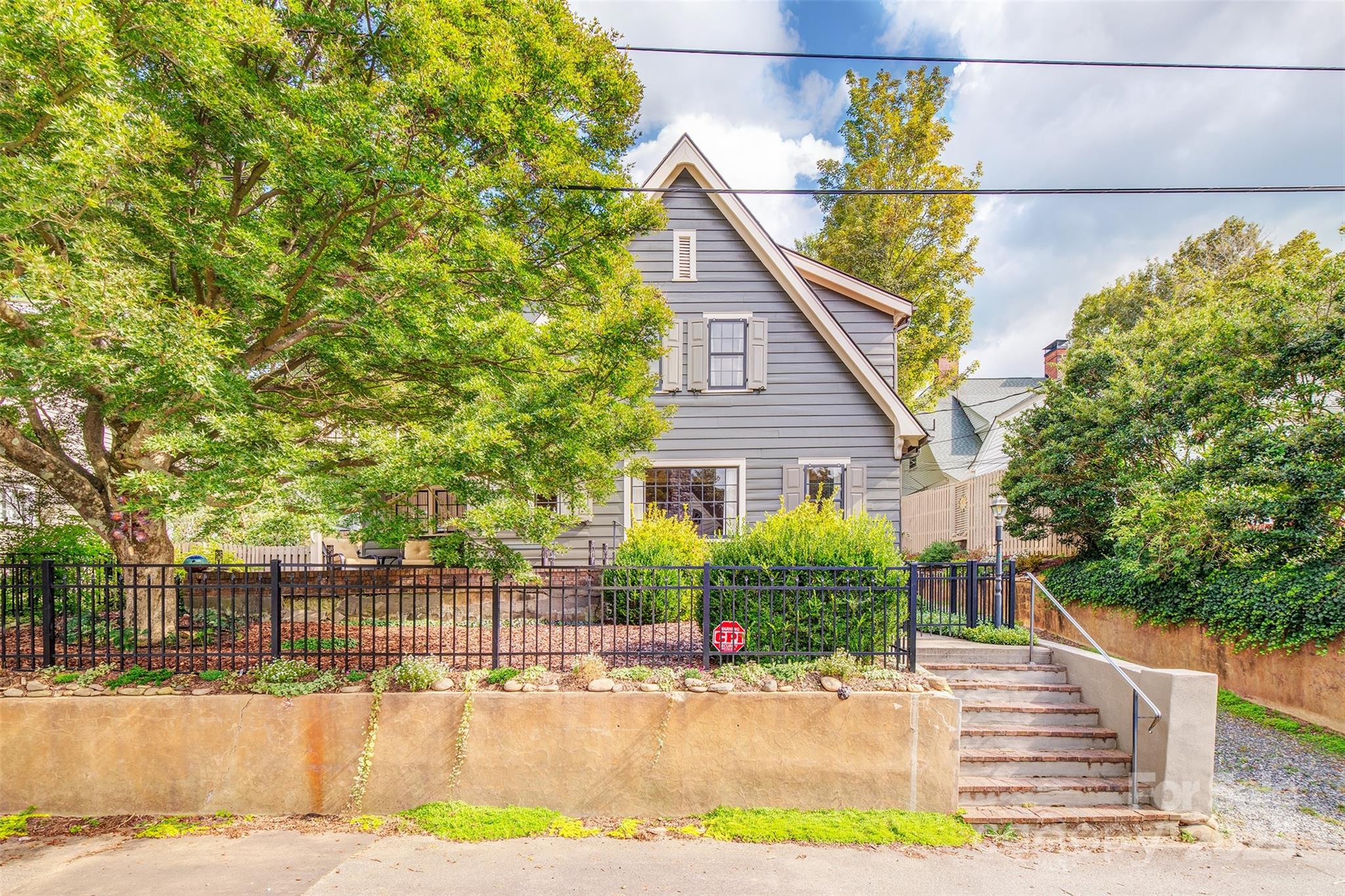 1 Evergreen Lane