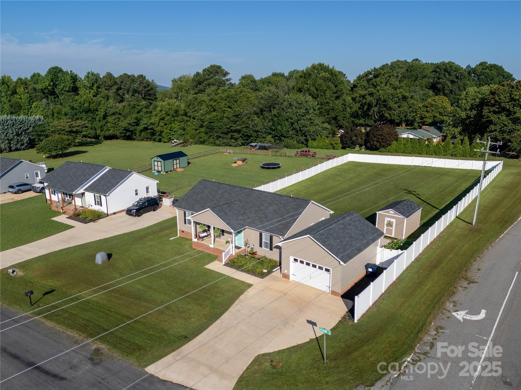 110 Lochshire Lane
