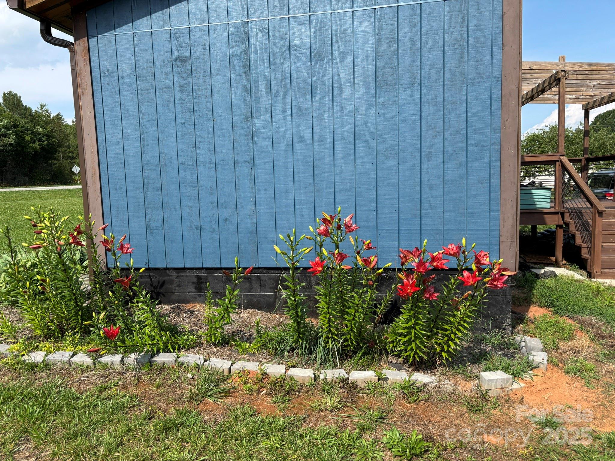490 County Line Road