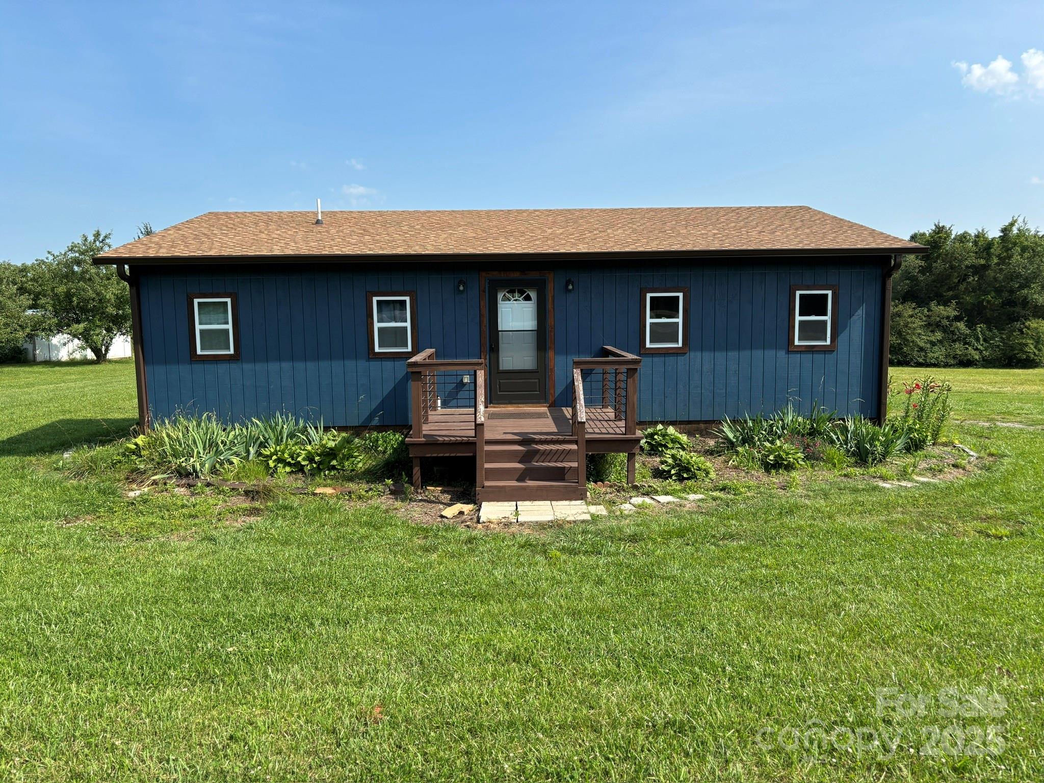 490 County Line Road