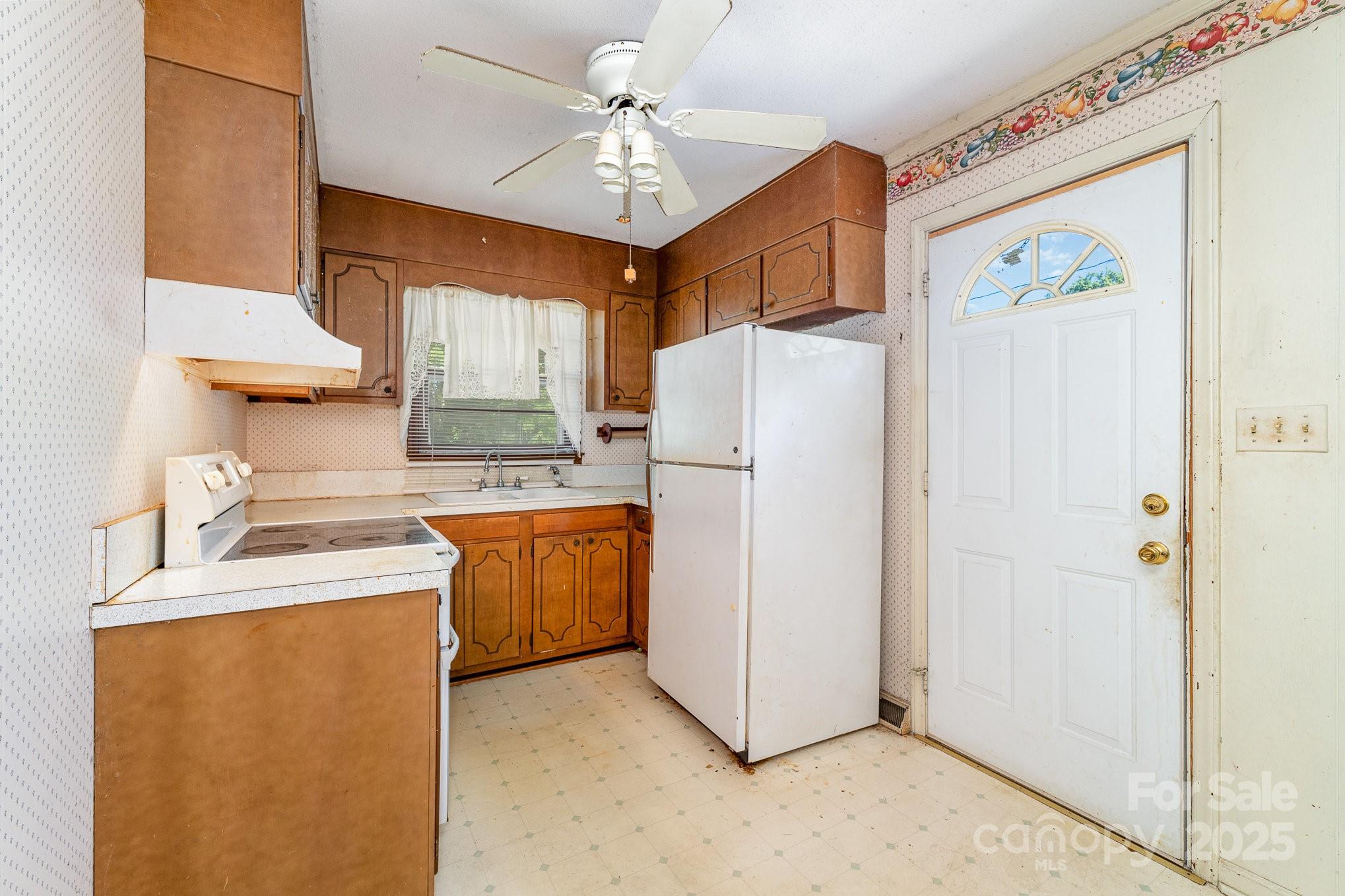 1214 Short Street