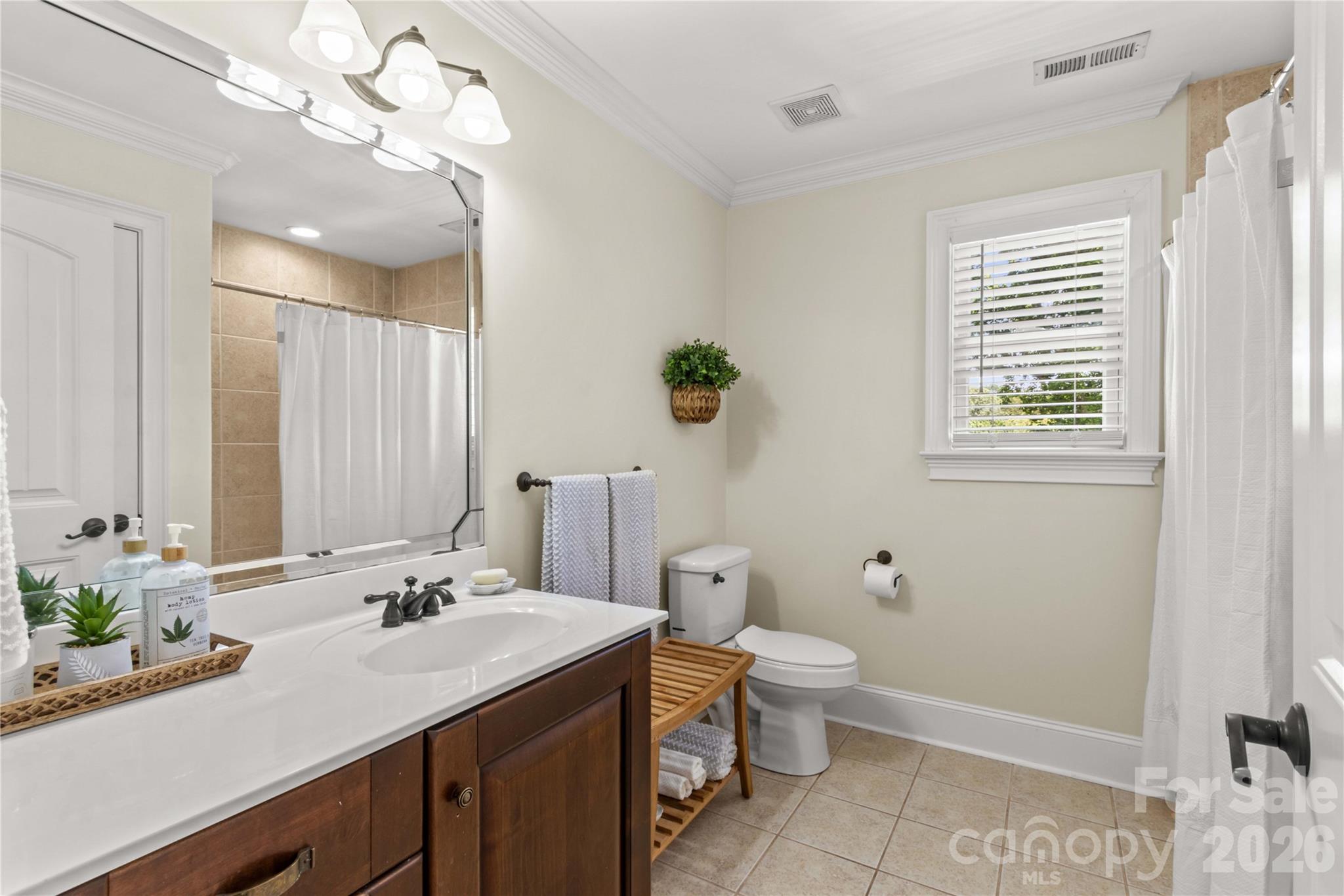 Paramount Shores - Residential