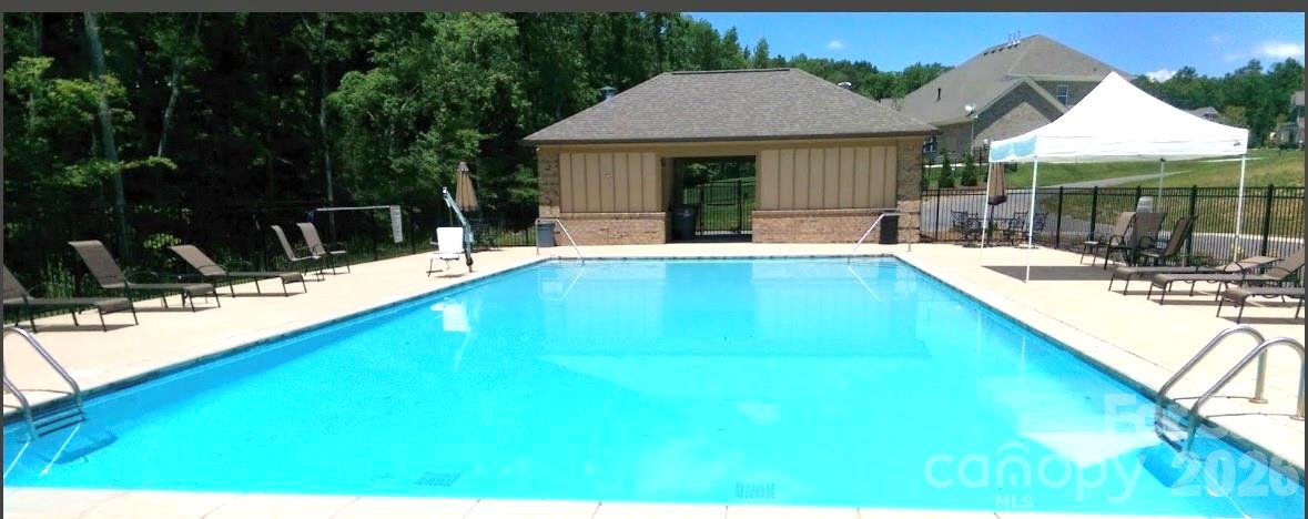 Trinity Crest - Residential