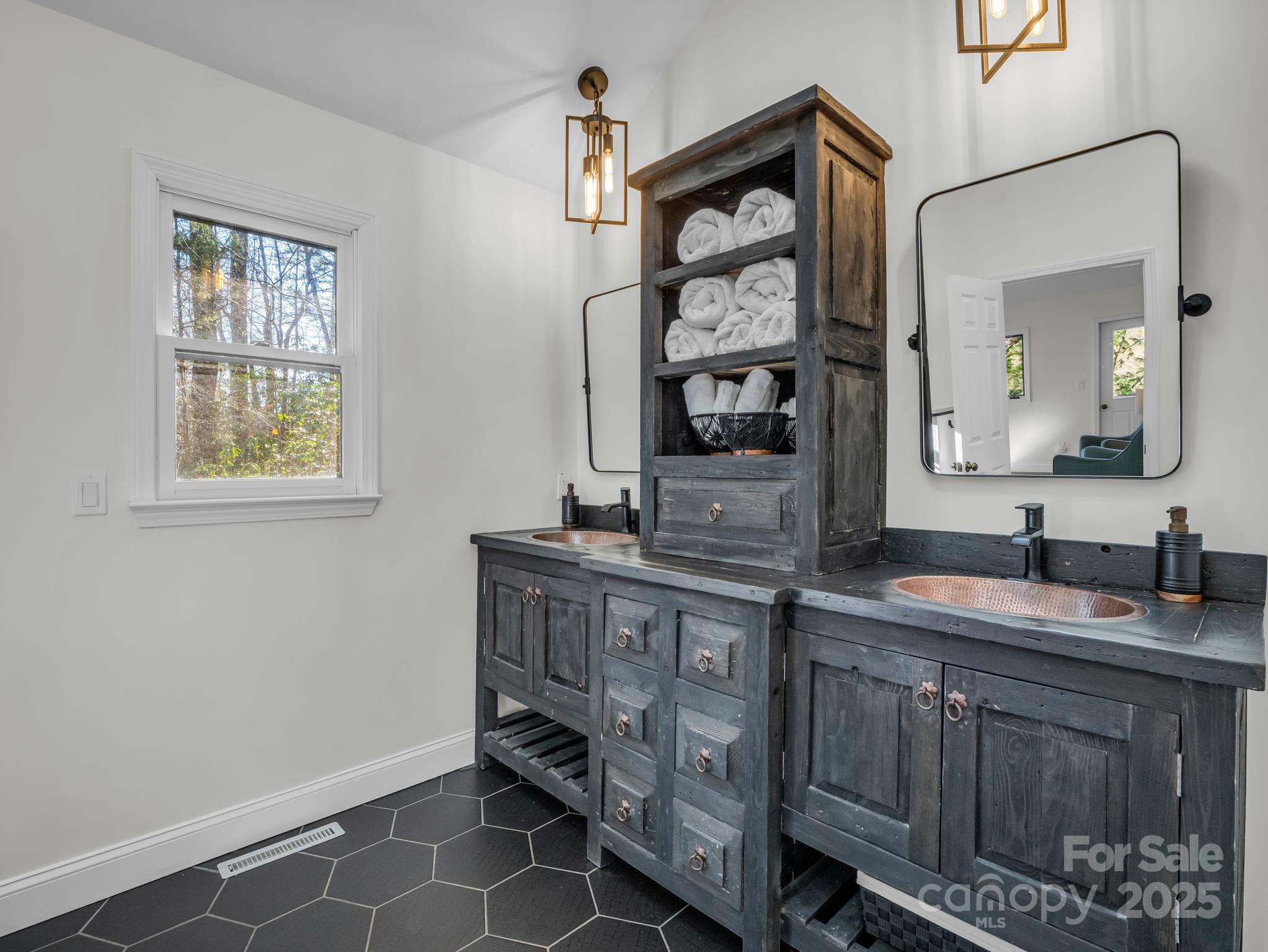 Rumbling Bald on Lake Lure - Residential