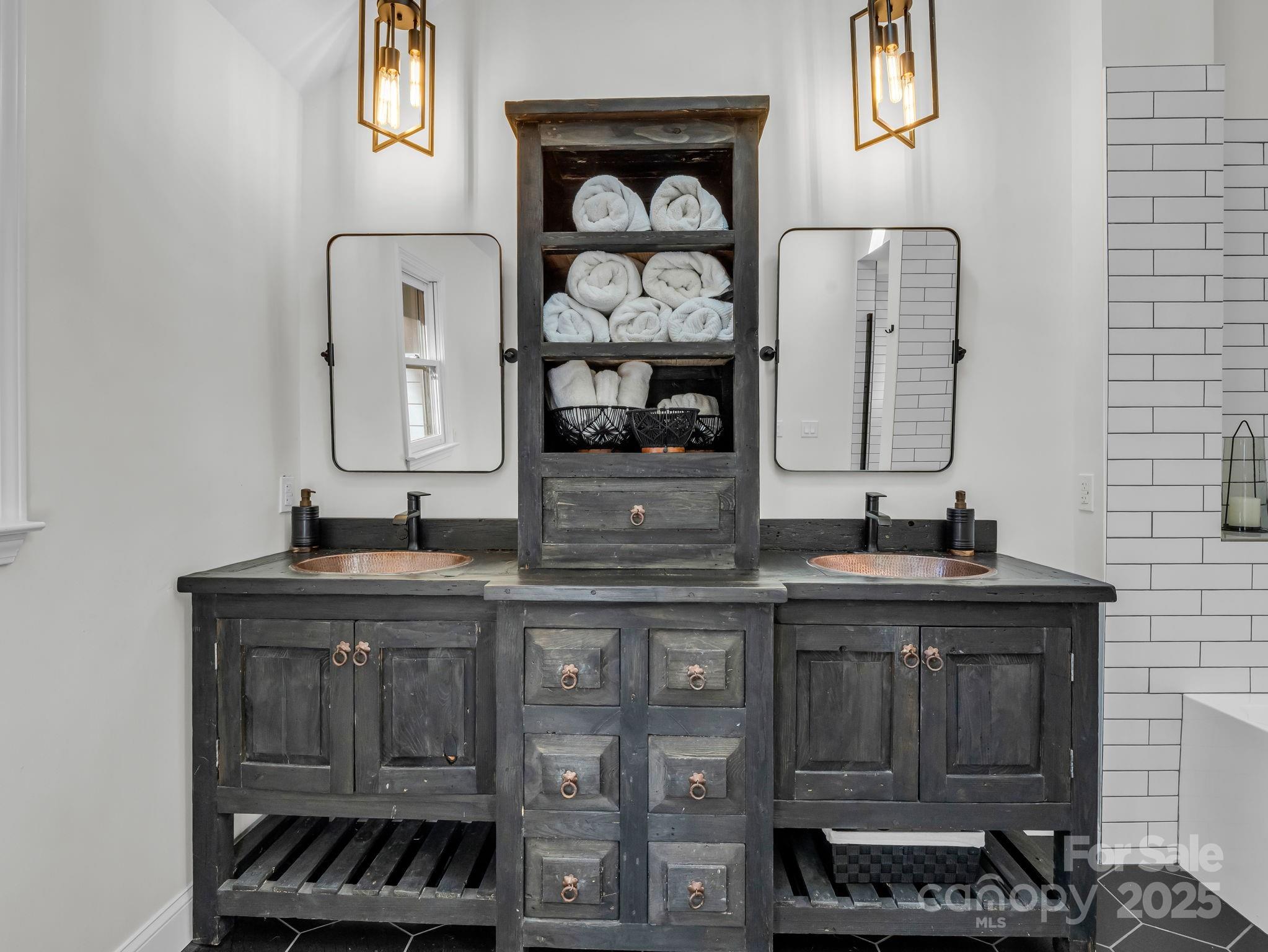 Rumbling Bald on Lake Lure - Residential