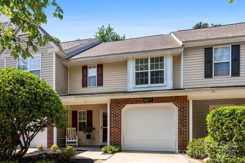 9977 Reindeer Way Lane Charlotte NC 28216