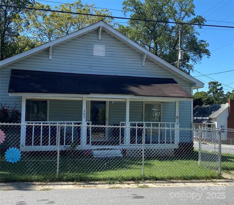 303 Parker Avenue Mooresville NC 28115