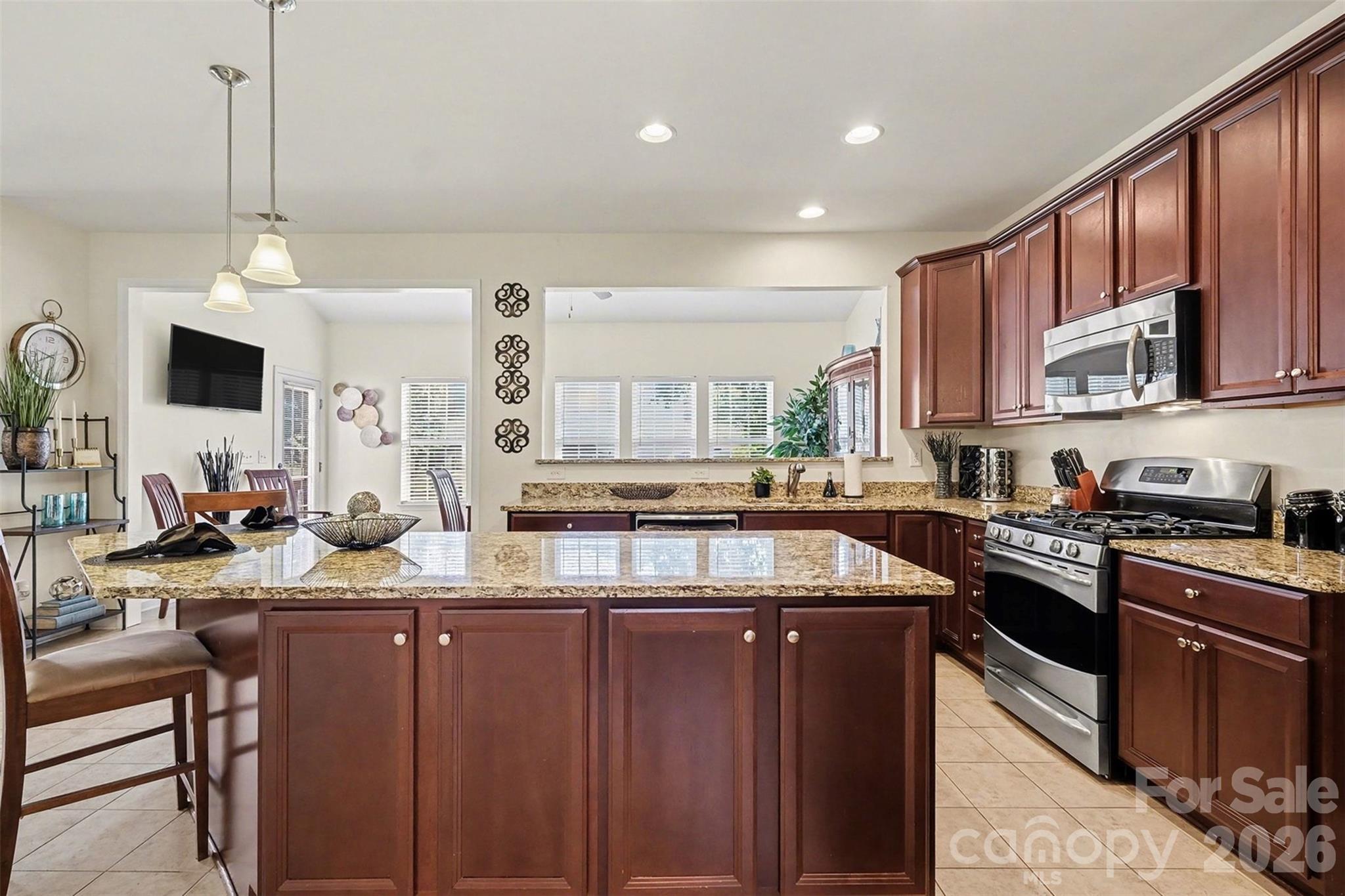 Amber Leigh - Residential