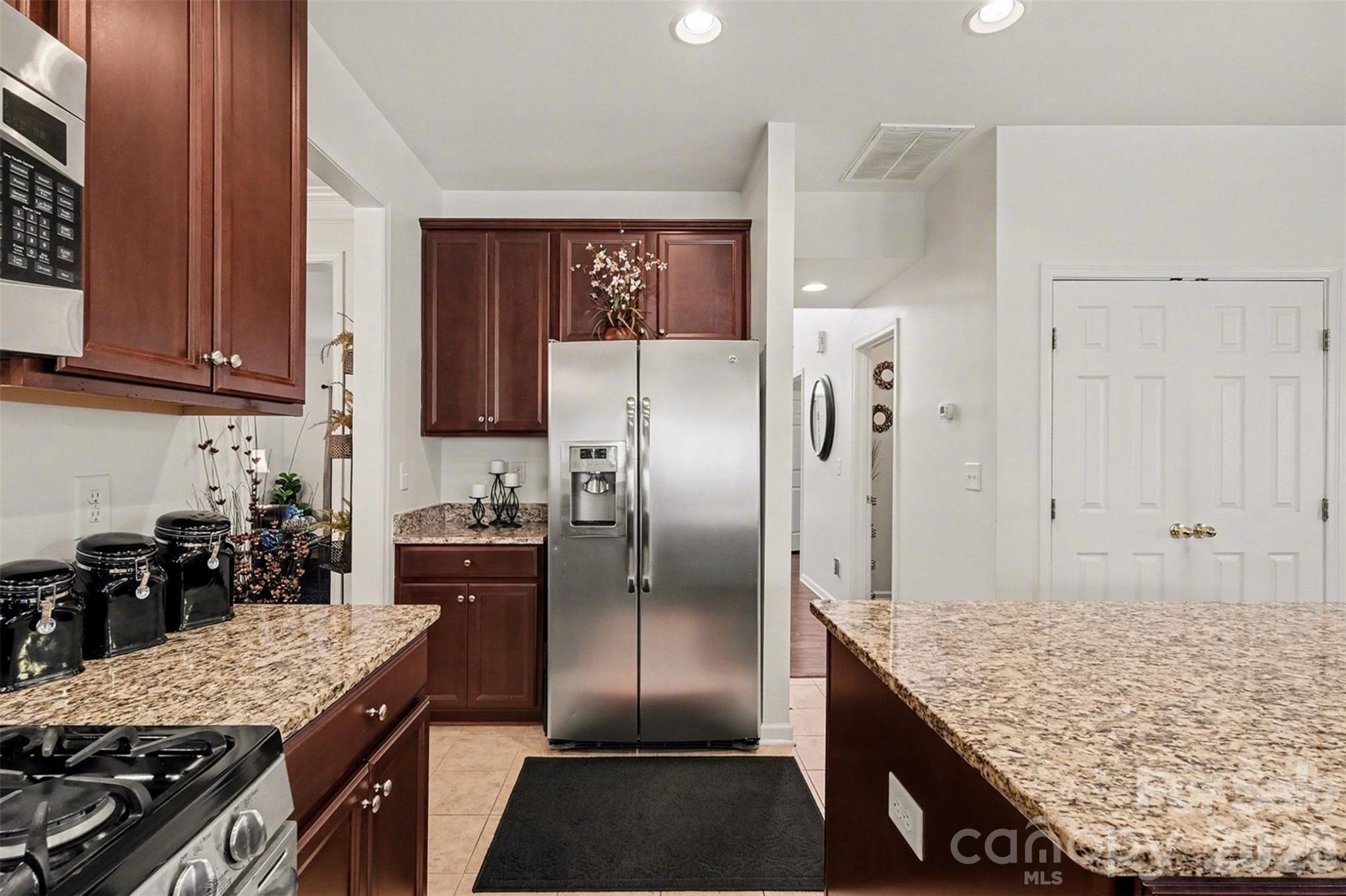 Amber Leigh - Residential