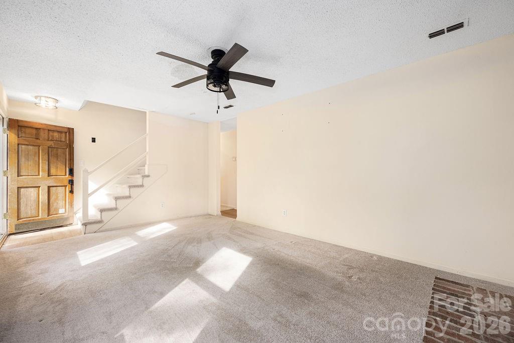 Hickory Ridge - Residential