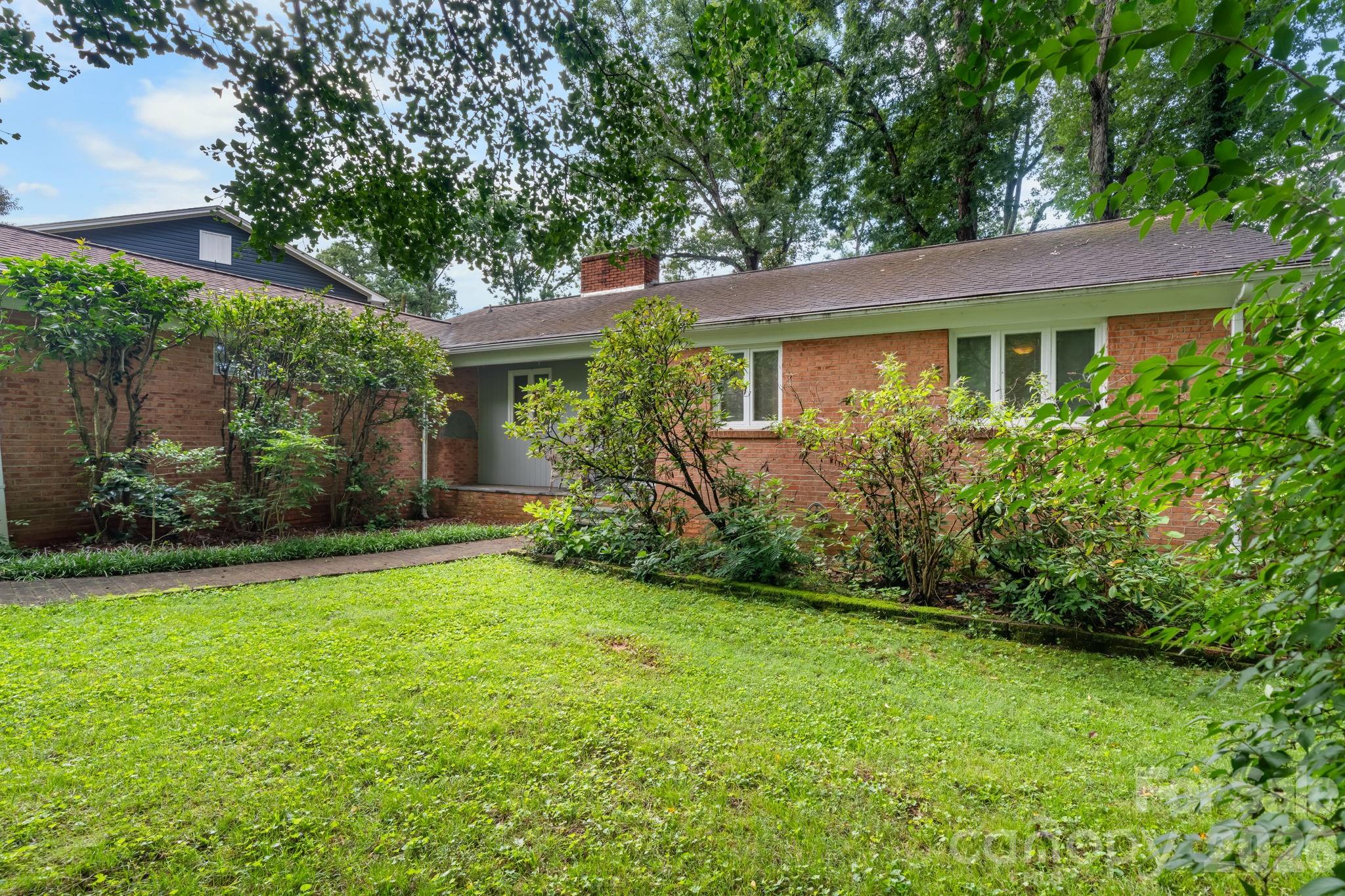 219 West Park Drive
