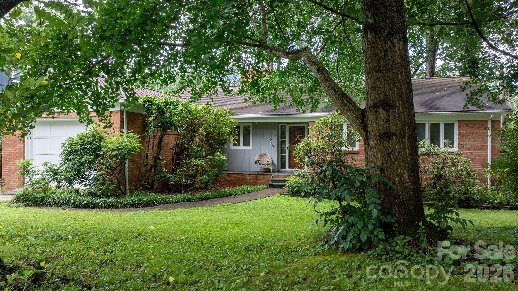 219 West Park Drive