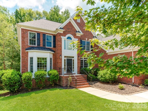 Photo of 10145 Stewarton Lane NW, Charlotte, NC 28269 (MLS # 4424033)
