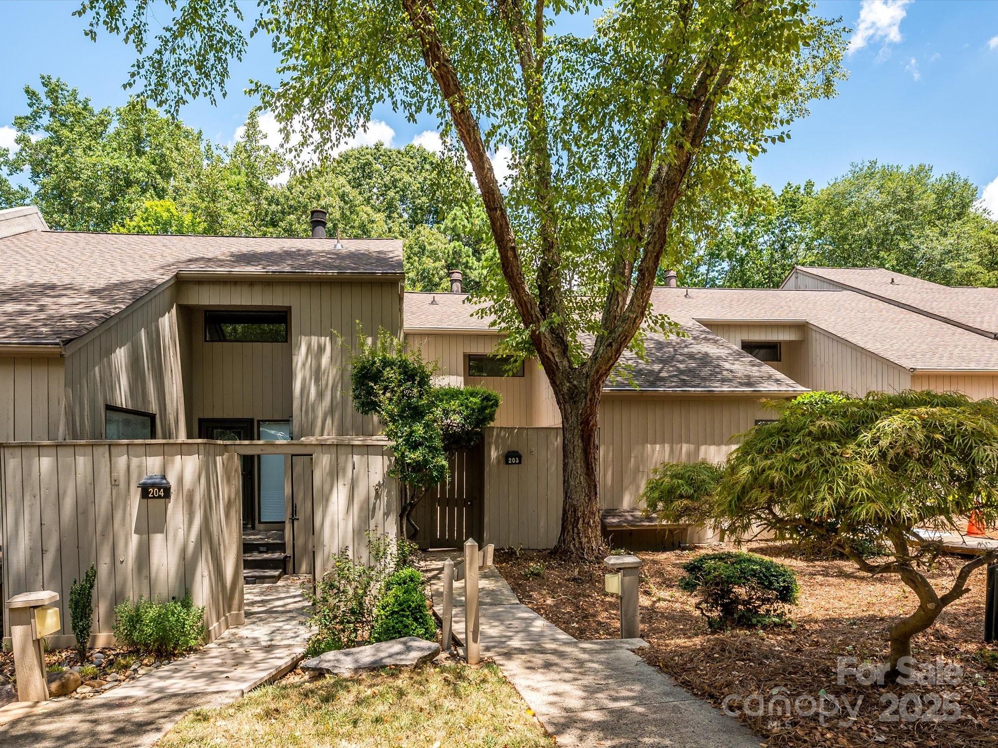 203 Riverview Terrace