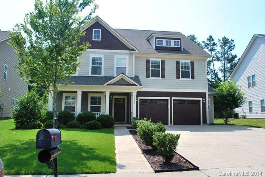 This house has it all! Over 4400 sq ft, 6 BR, 4.5 Ba, bonus room, office, formal dining room. Hardwood floors throughout living area, granite countertops w/ large island in kitchen. Screened porch, 9 ft ceilings downstairs. Huge closets much more!