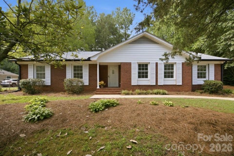 Photo of 1045 S Magnolia Street, Mooresville, NC 28115 (MLS # 4414717)