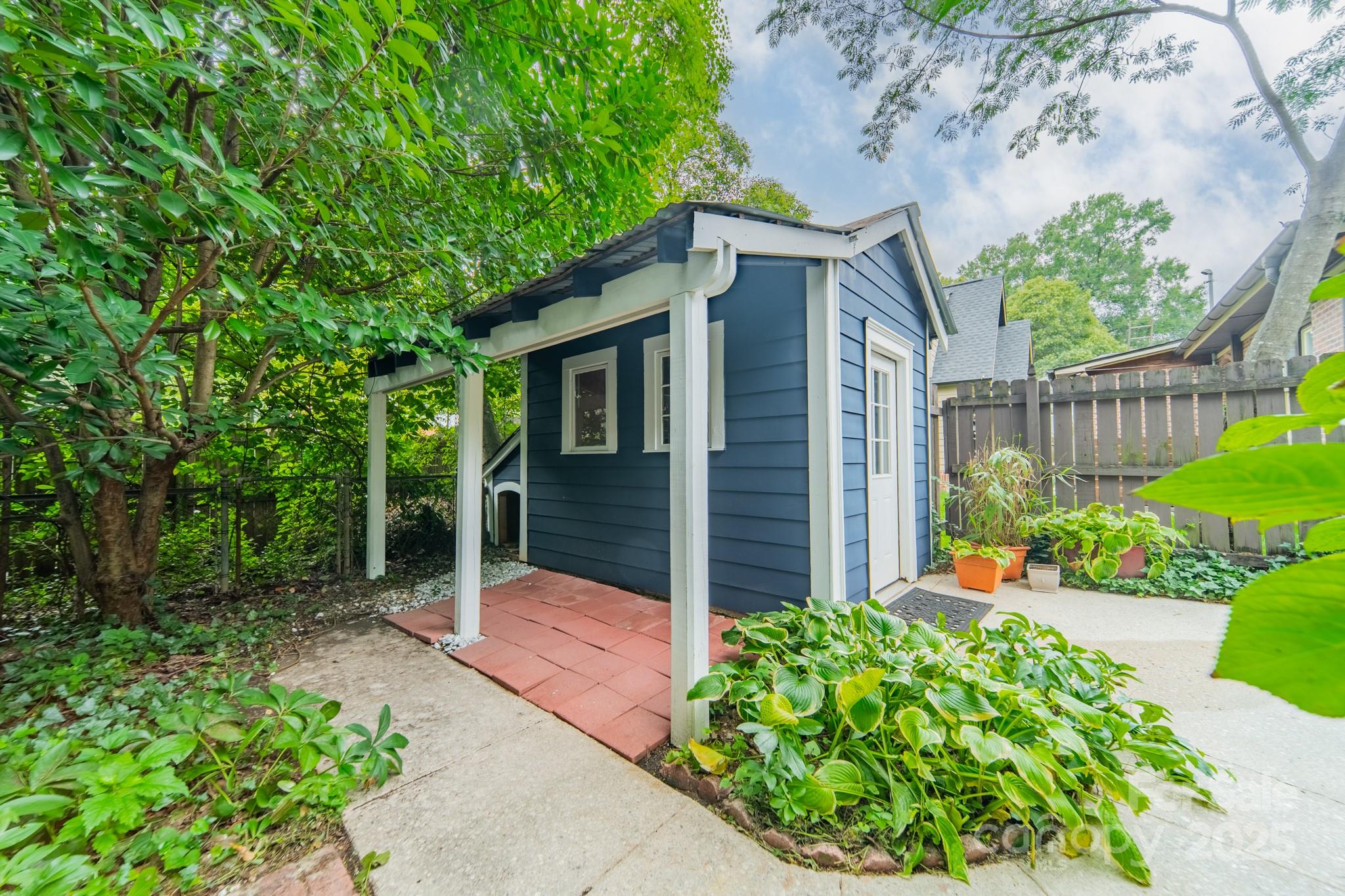 Elizabeth - Residential