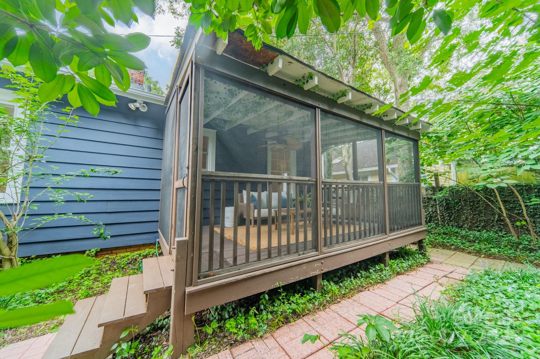 Elizabeth - Residential