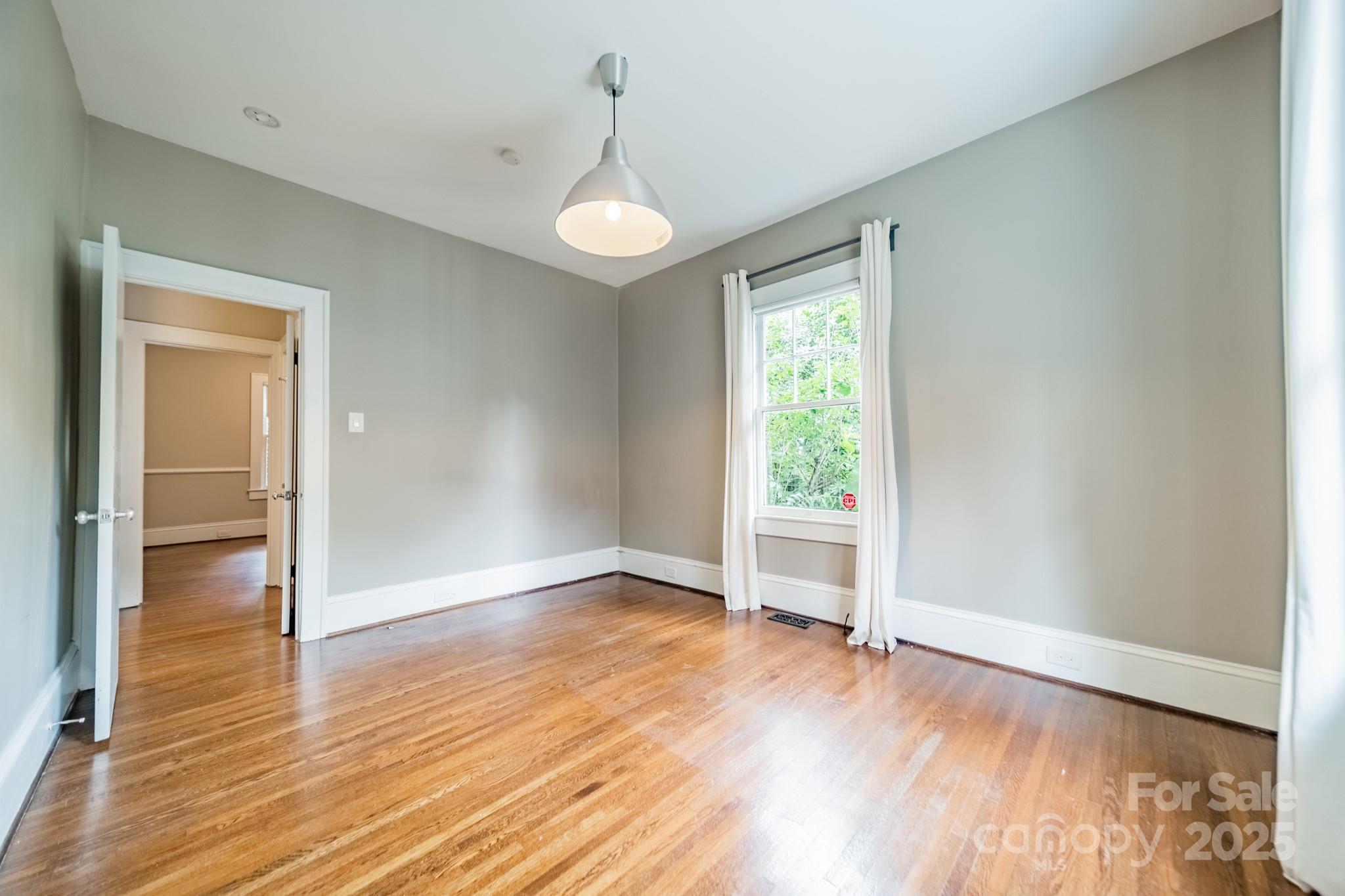 Elizabeth - Residential