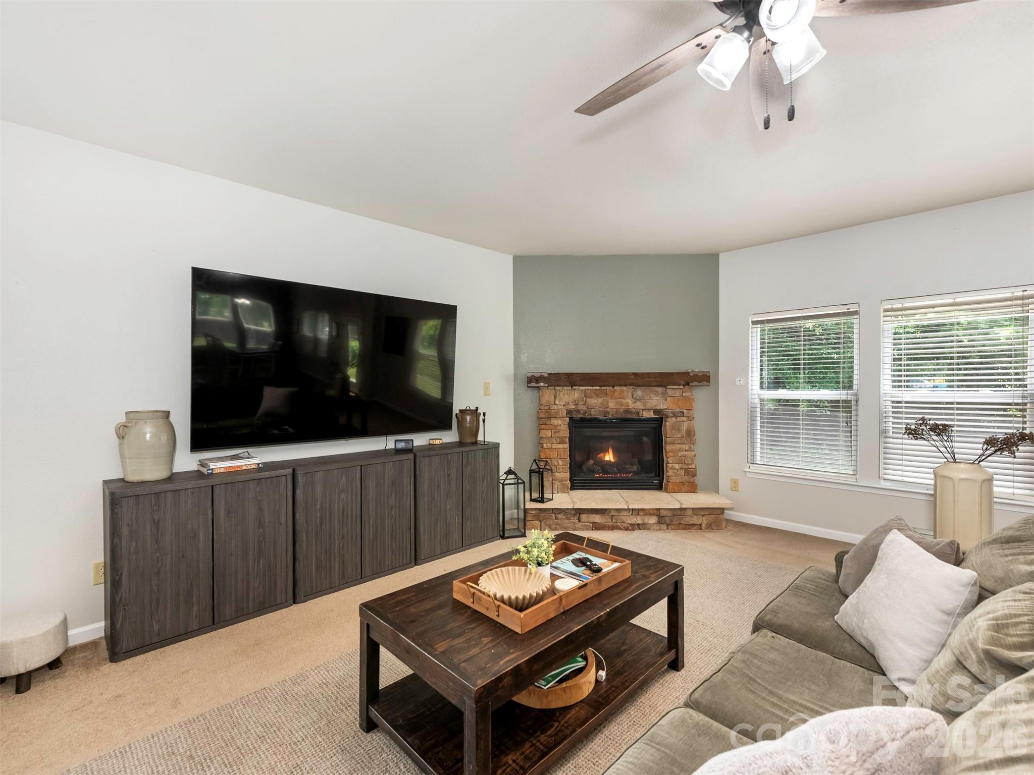 941 Capetown Lane