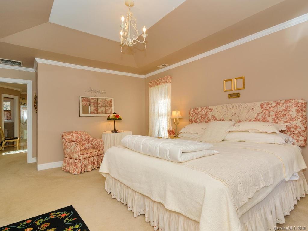 Flat Rock Lakes - Residential