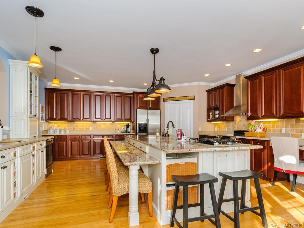 Flat Rock Lakes - Residential