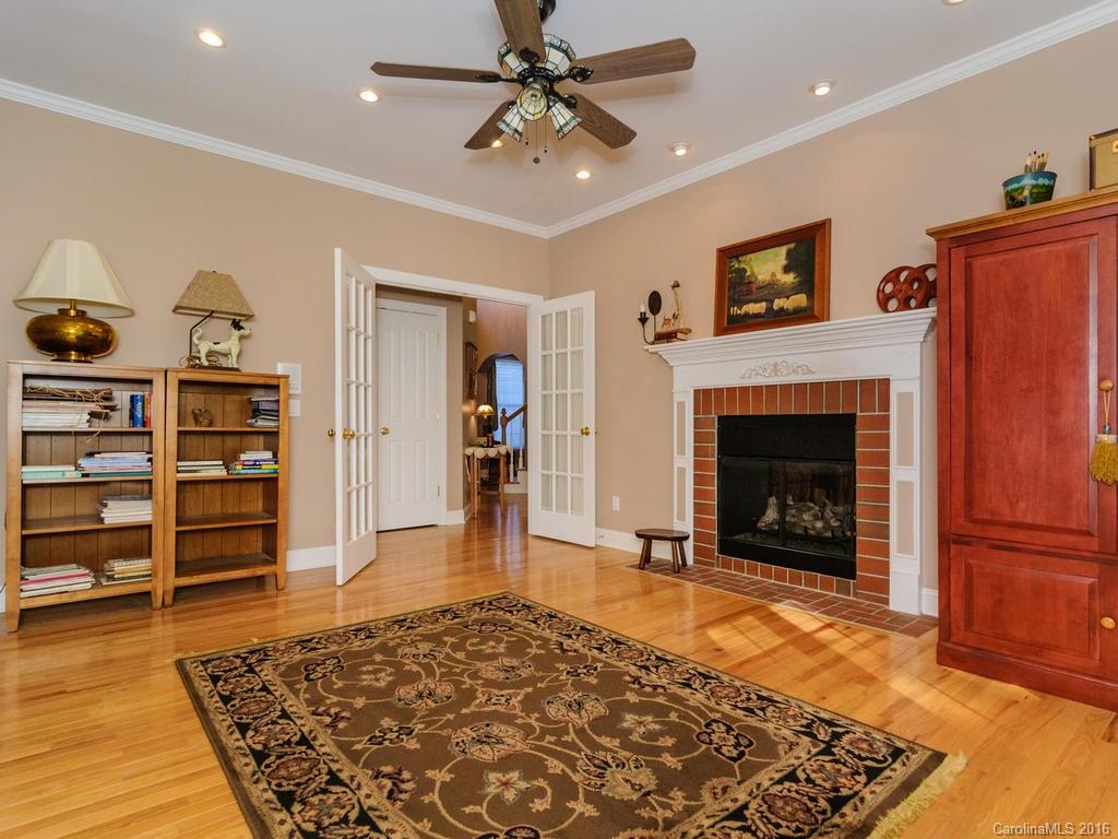 Flat Rock Lakes - Residential