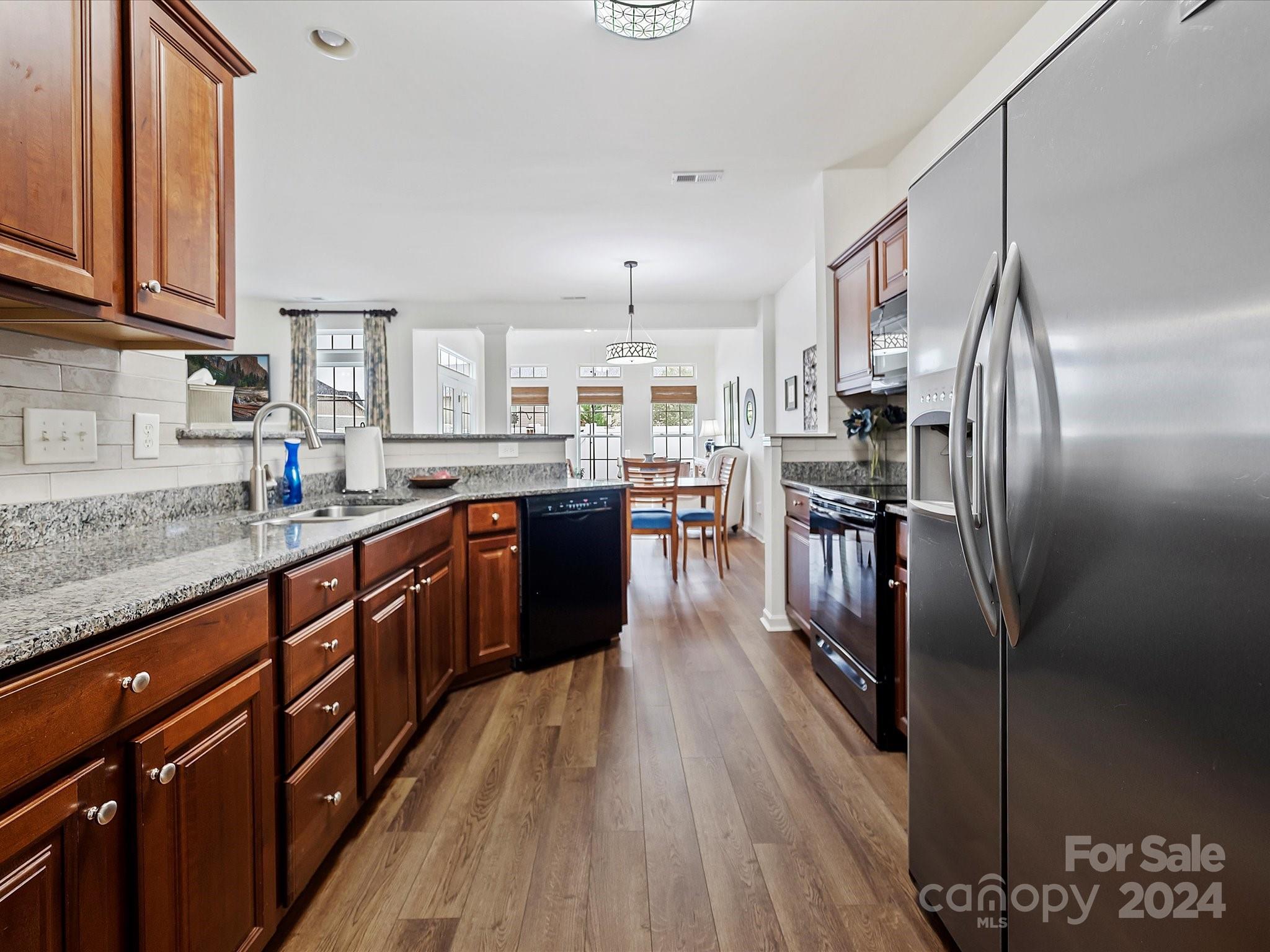 Fairway Townes - Residential