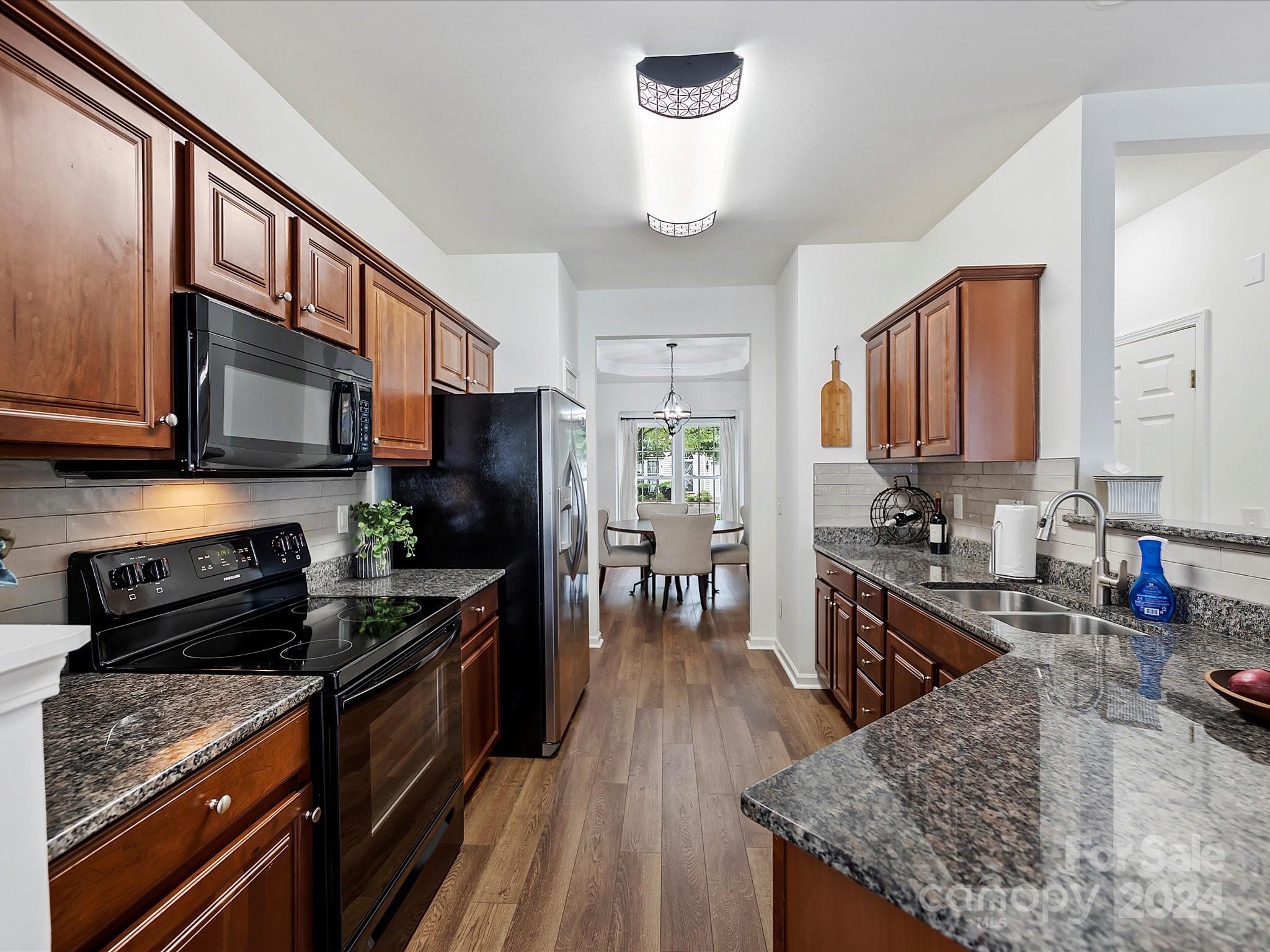 Fairway Townes - Residential