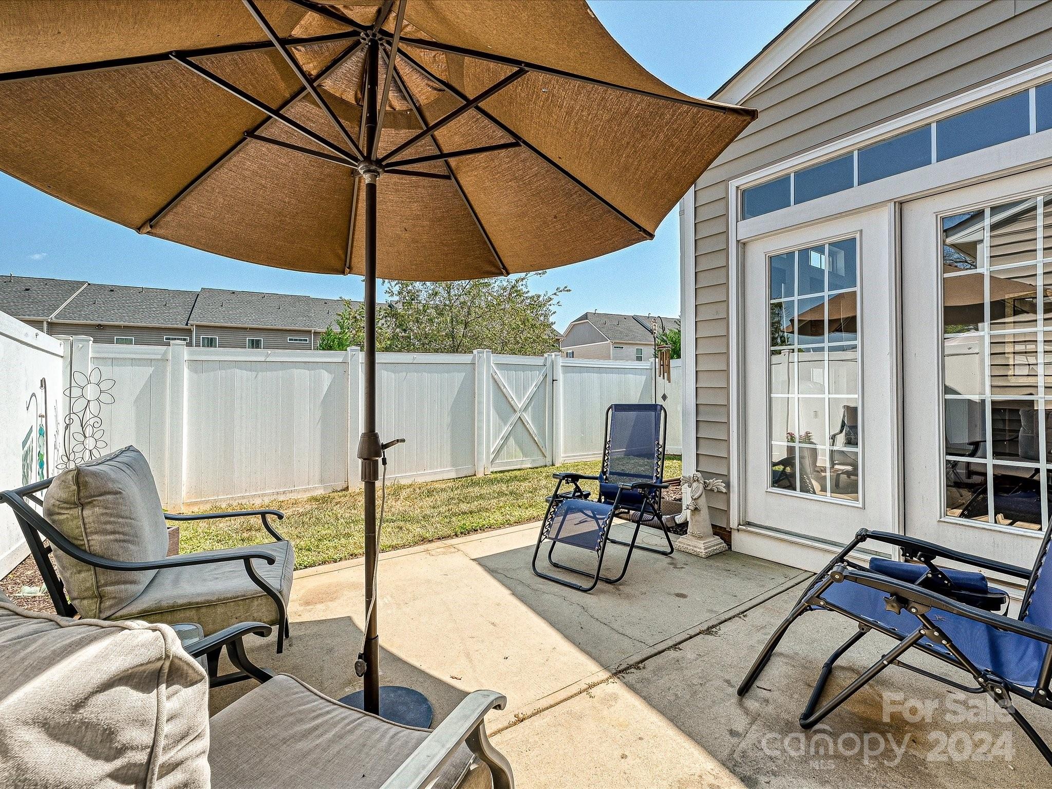 Fairway Townes - Residential