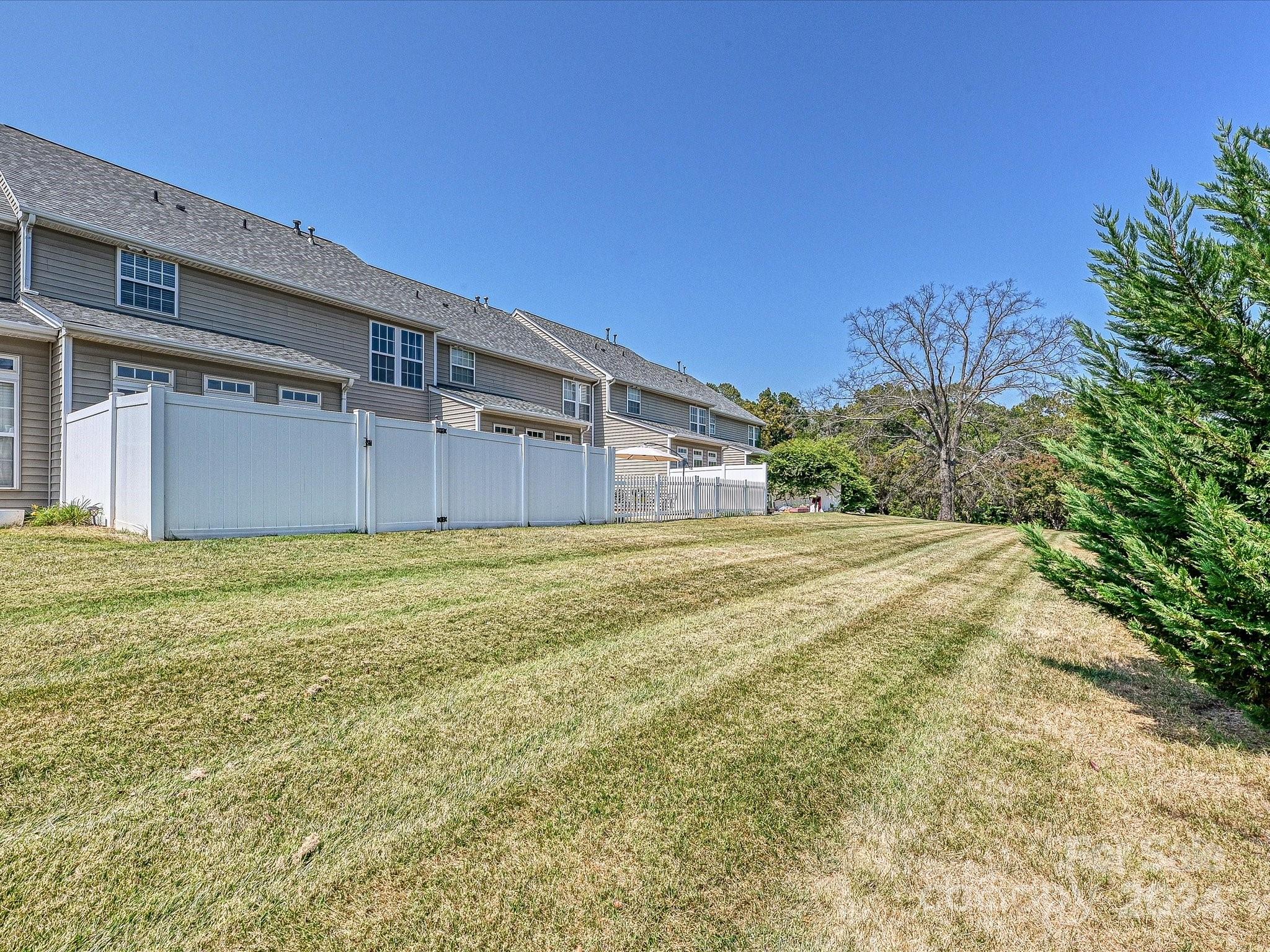 Fairway Townes - Residential
