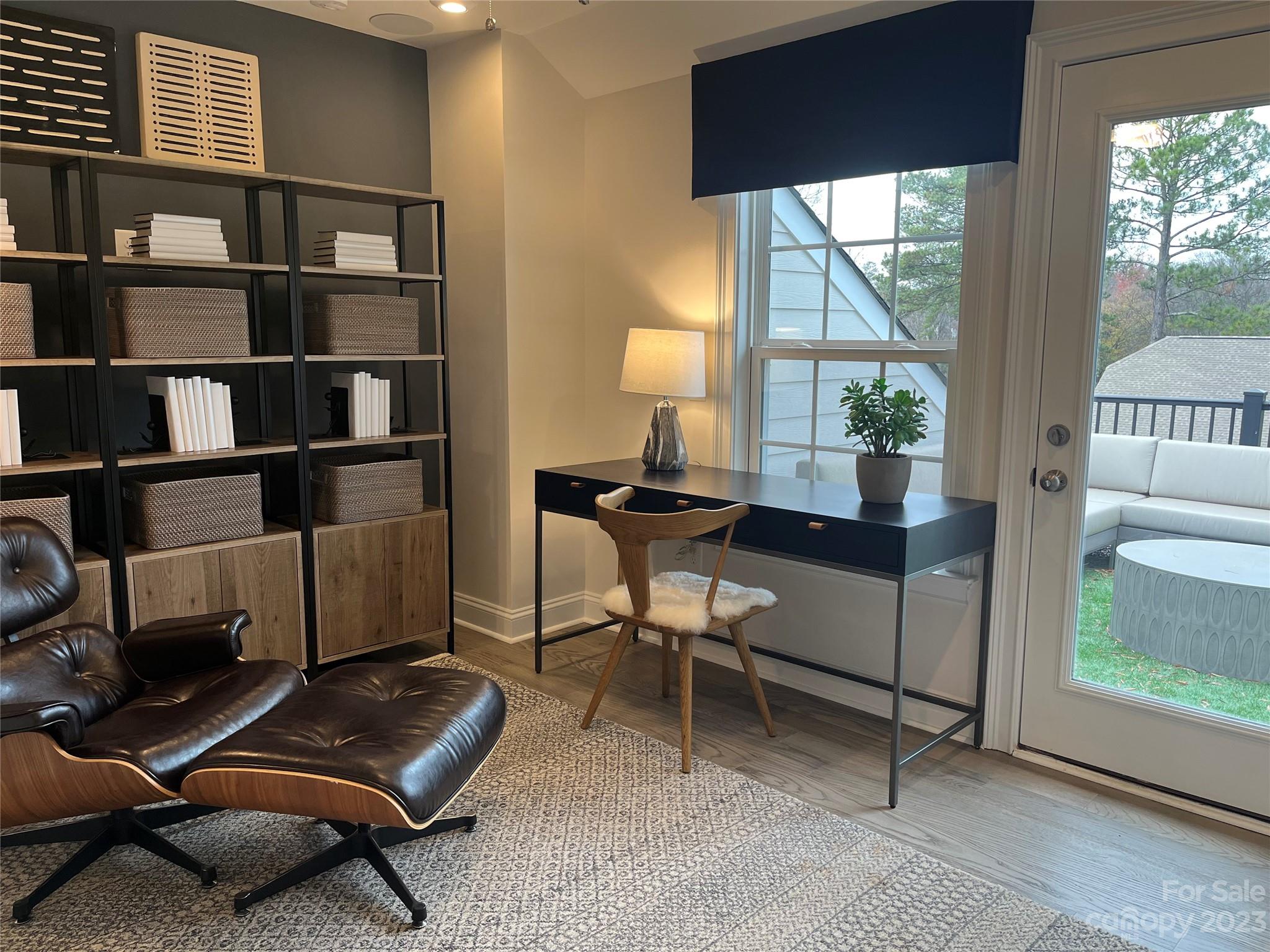 Elizabeth Glen - Residential