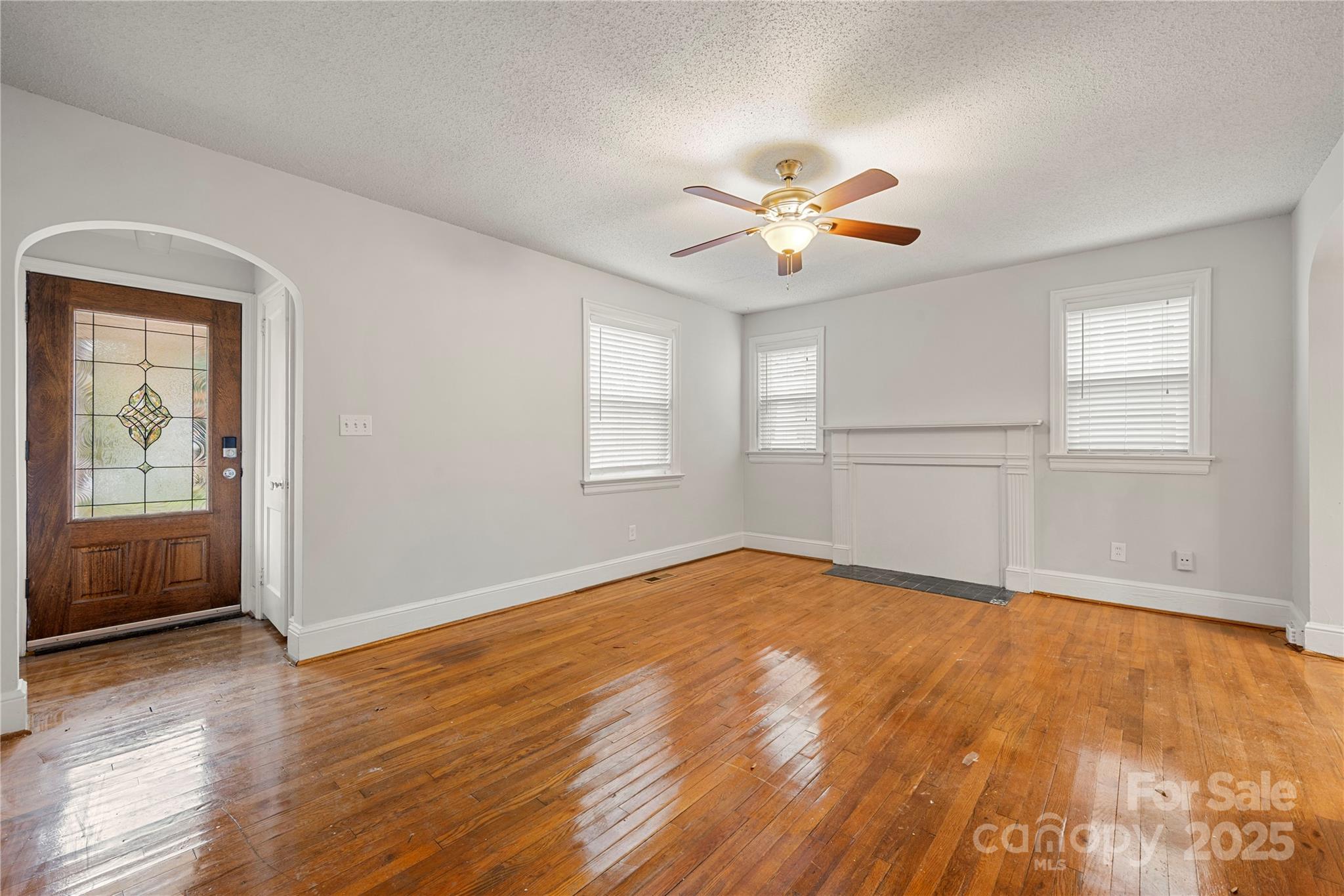 2217 Shenandoah Avenue