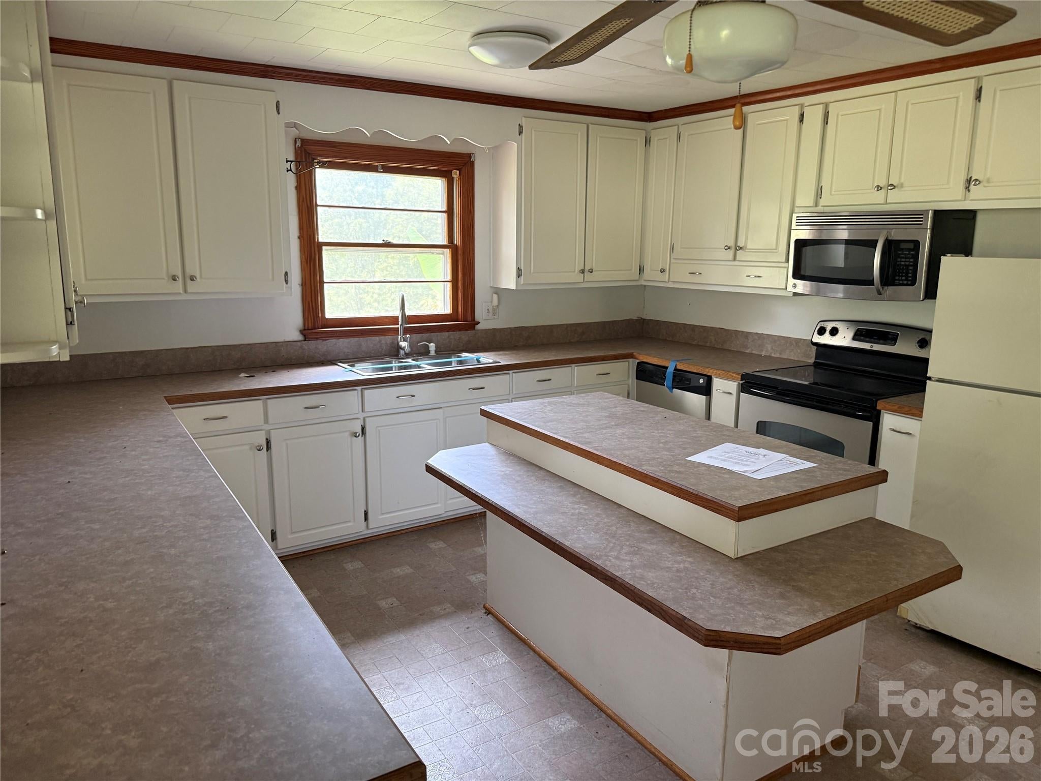 369 Monticello Road