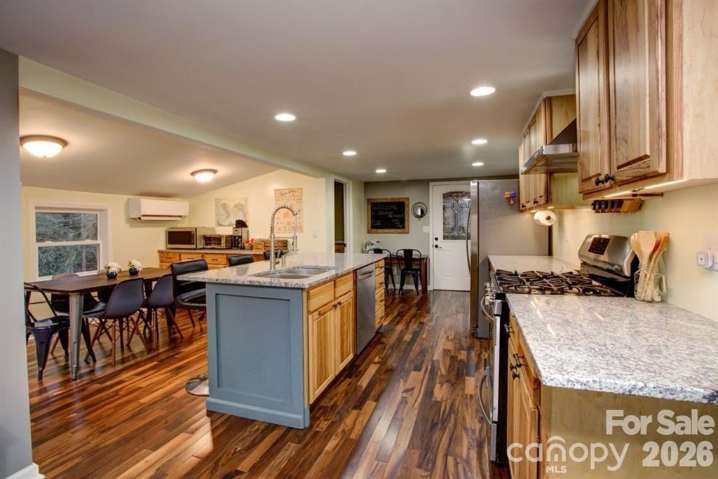 Shelton - Residential