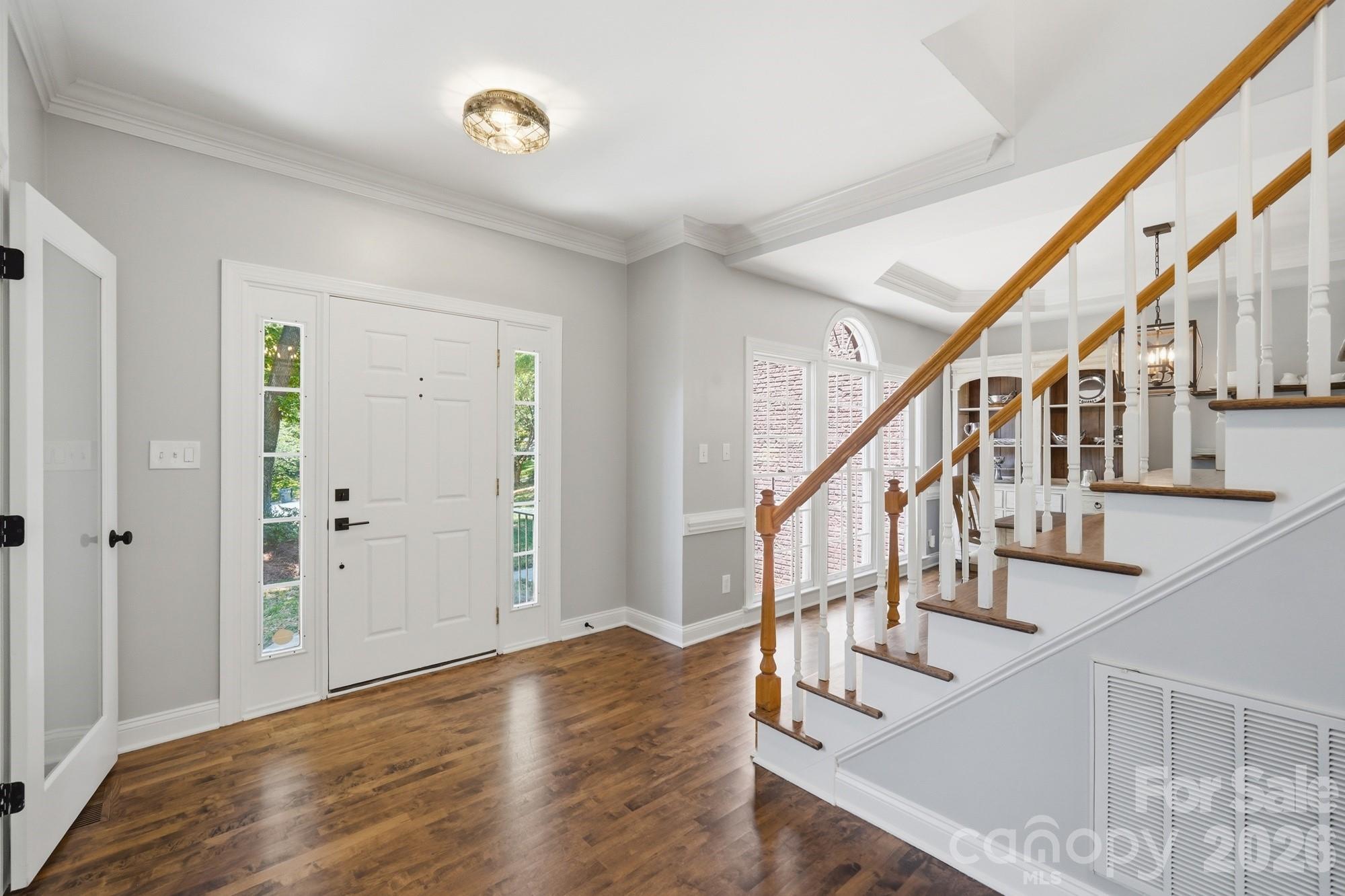 4432 Mountain Cove Drive