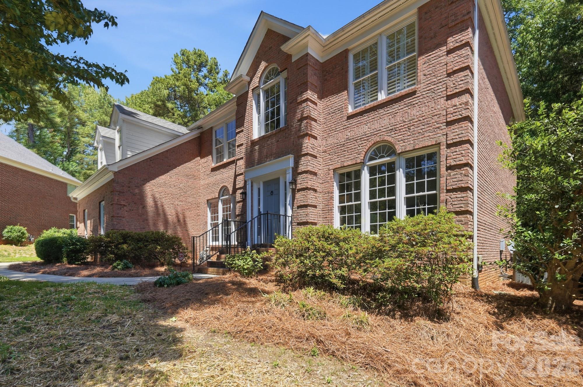 4432 Mountain Cove Drive