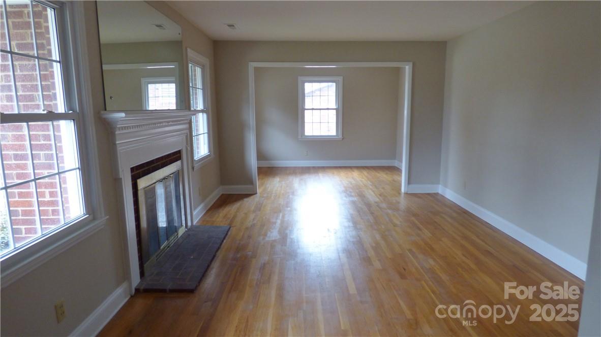 1245 Paddock Circle