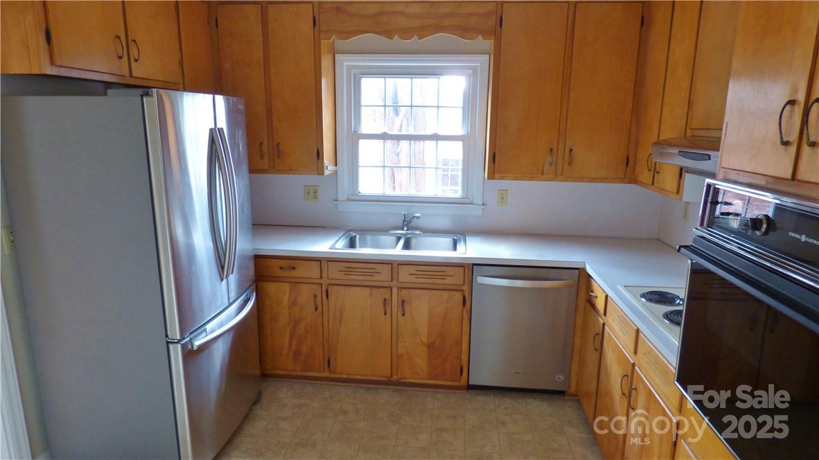 1245 Paddock Circle