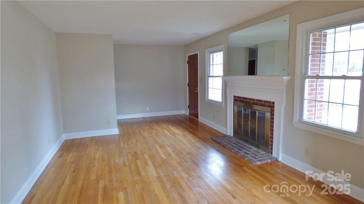 1245 Paddock Circle