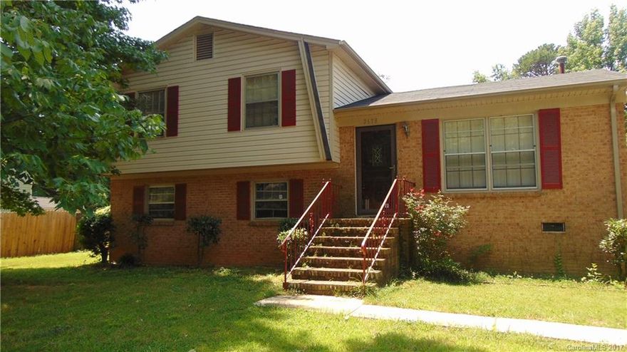 Don't miss out on this home in an established, quiet neighborhood minutes away from Uptown and University. This home has a lot of potential.Priced so you are able to add your special touch. New Paint,  New HVAC in 2015, New Roof In 2015.