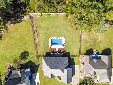 8316 Quail Hollow Drive Harrisburg NC 28075