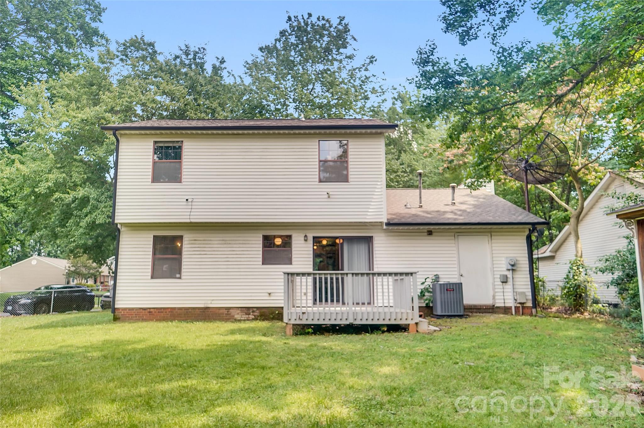 900 Highland Mist Lane