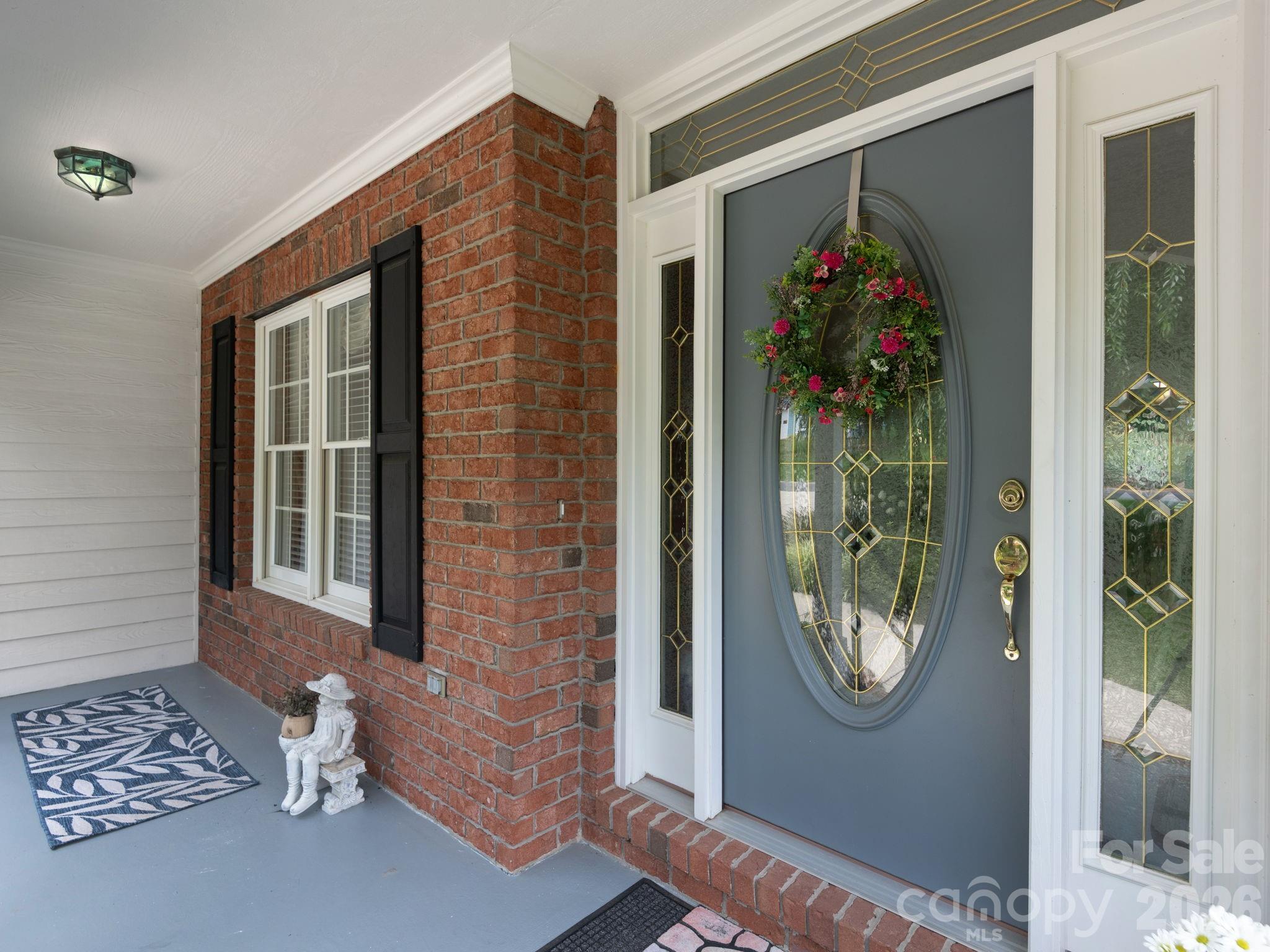15 Winding Oak Drive