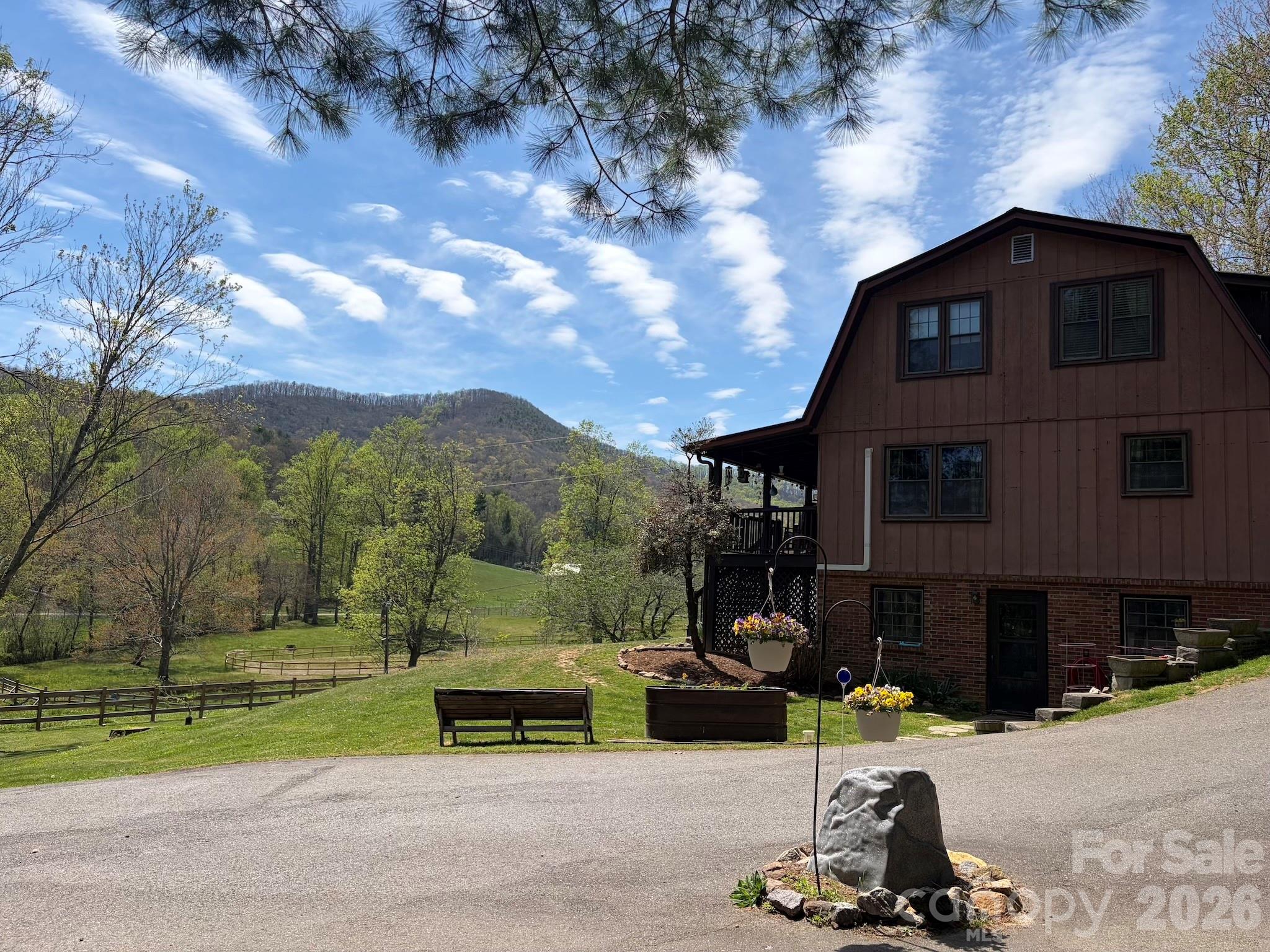 366 Dix Creek #2 Road