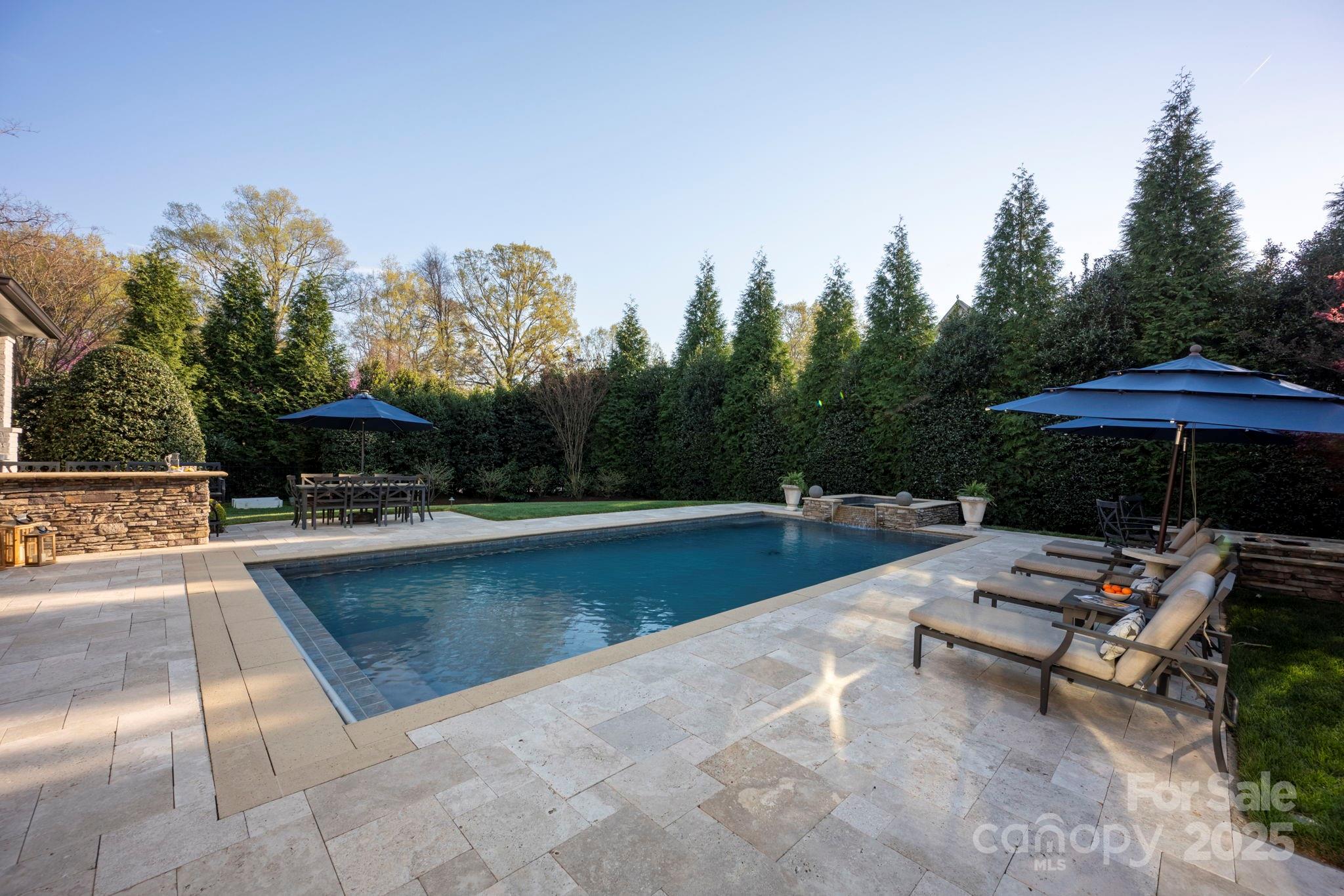 Jordan Manor - Residential