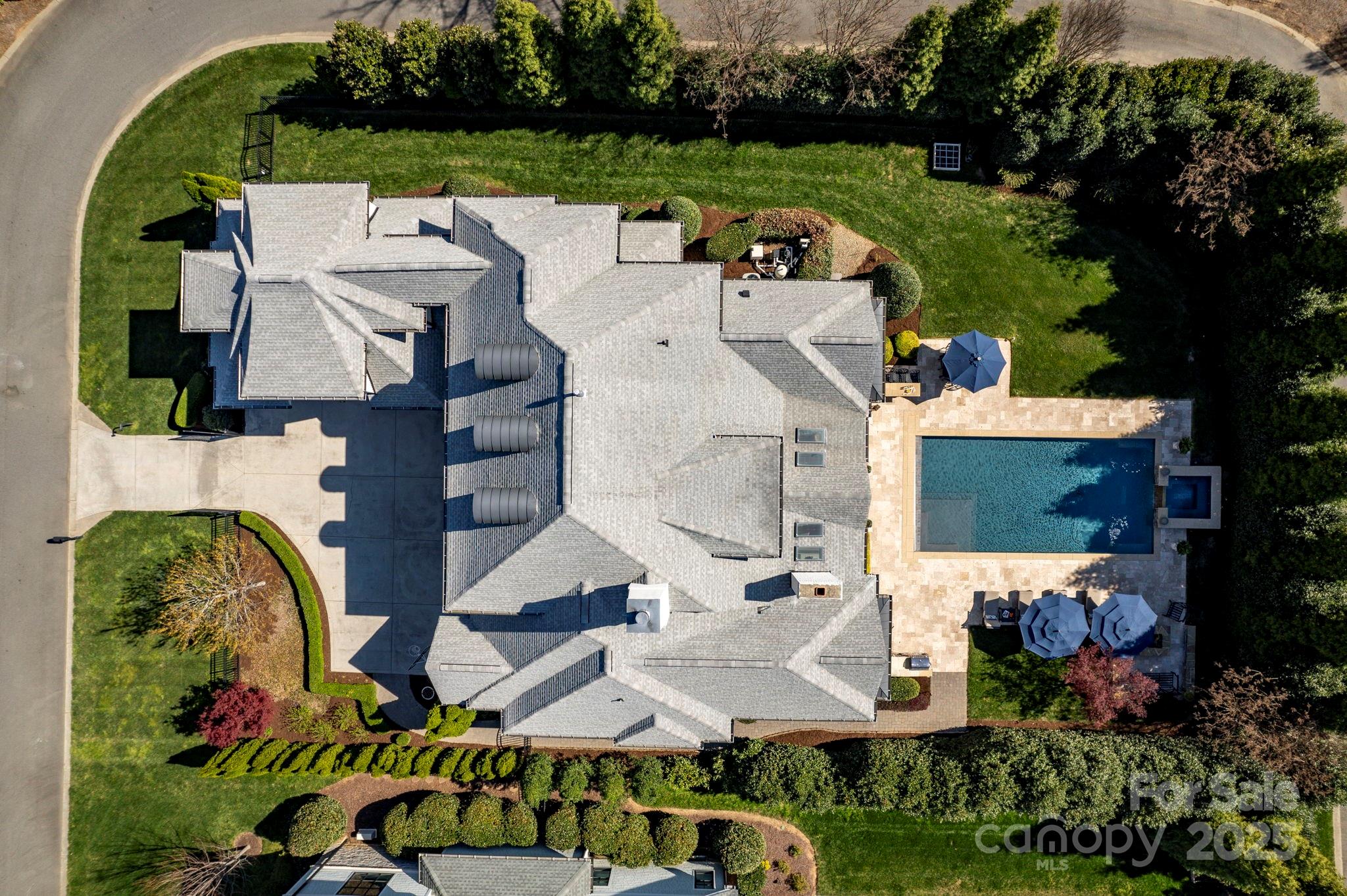 Jordan Manor - Residential