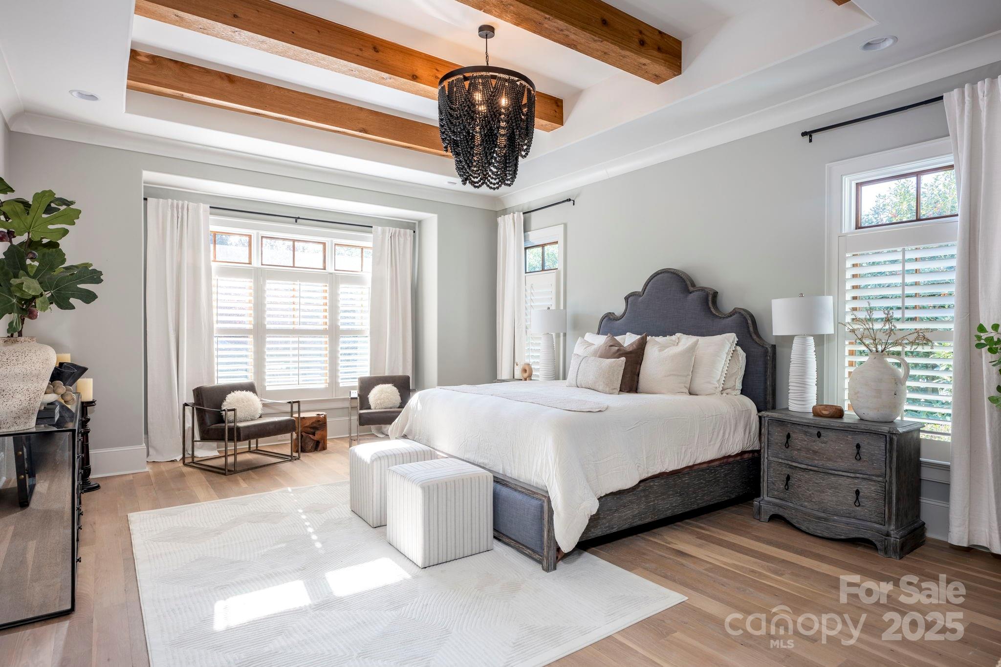 Jordan Manor - Residential